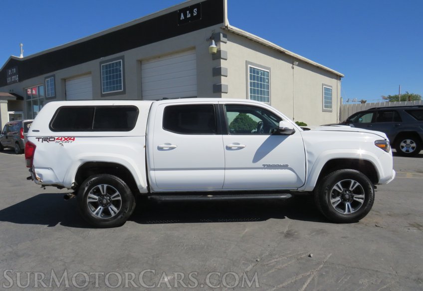 2018 Toyota Tacoma - Image 12
