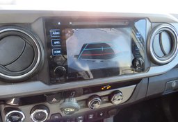 2018 Toyota Tacoma - Image 39