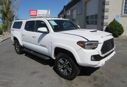 2018 Toyota Tacoma - Image 3