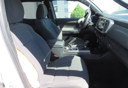 2018 Toyota Tacoma - Image 31