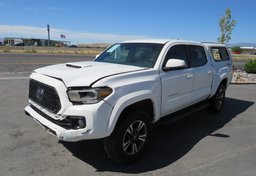 2018 Toyota Tacoma - Image 4