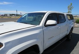 2018 Toyota Tacoma - Image 15