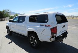 2018 Toyota Tacoma - Image 9