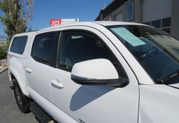 2018 Toyota Tacoma - Image 17