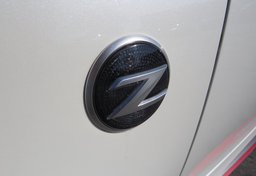 2020 Nissan 370Z Coupe - Image 16