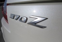 2020 Nissan 370Z Coupe - Image 18