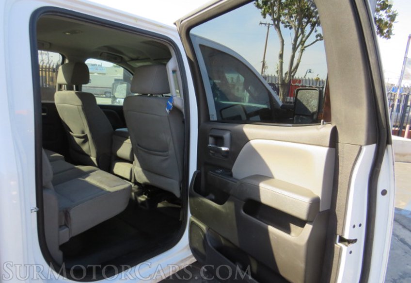 2019 GMC Sierra 2500HD - Image 31