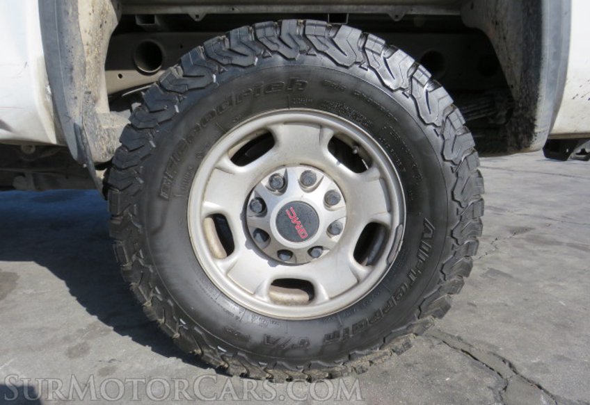 2019 GMC Sierra 2500HD - Image 11