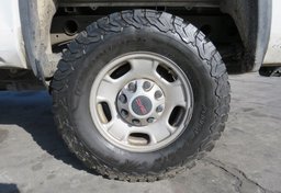 2019 GMC Sierra 2500HD - Image 11