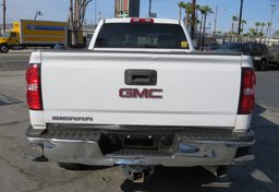 2019 GMC Sierra 2500HD - Image 12