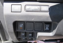 2022 Nissan Frontier - Image 41