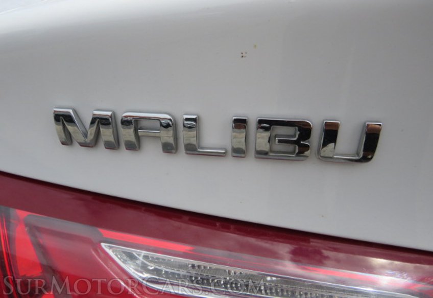 2020 Chevrolet Malibu - Image 19