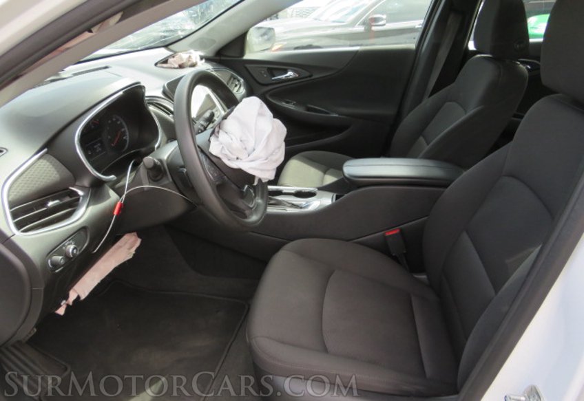 2020 Chevrolet Malibu - Image 26