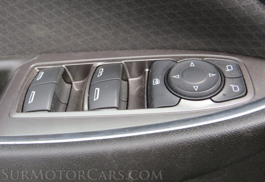 2020 Chevrolet Malibu - Image 39