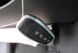 2020 Chevrolet Malibu - Image 36