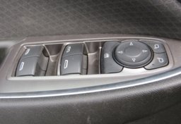 2020 Chevrolet Malibu - Image 39