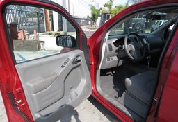 2019 Nissan Frontier - Image 18