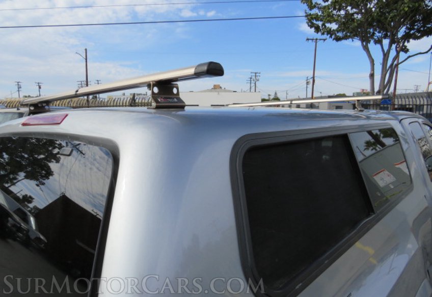 2017 Toyota Tacoma - Image 12