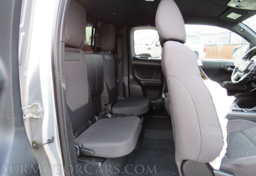 2017 Toyota Tacoma - Image 31
