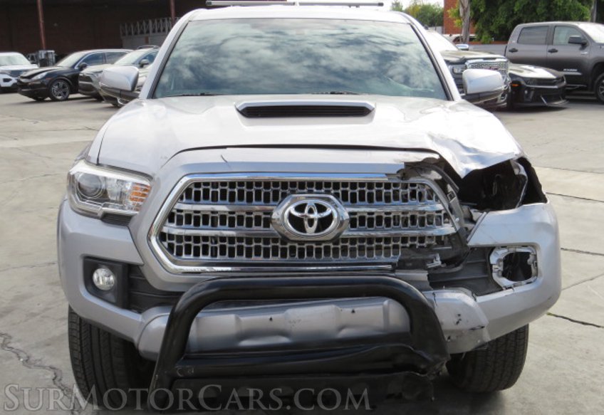 2017 Toyota Tacoma - Image 15