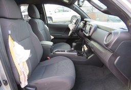 2017 Toyota Tacoma - Image 25