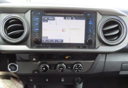 2017 Toyota Tacoma - Image 35