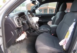 2017 Toyota Tacoma - Image 26