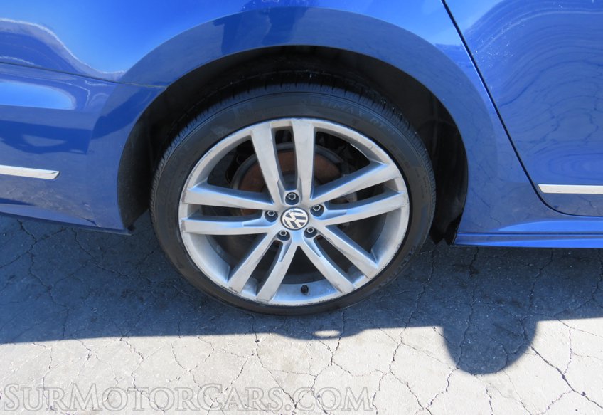 2017 Volkswagen Passat - Image 45