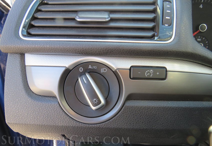 2017 Volkswagen Passat - Image 37