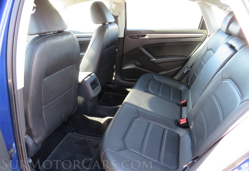 2017 Volkswagen Passat - Image 27