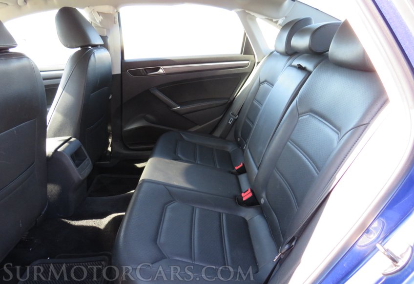 2017 Volkswagen Passat - Image 26