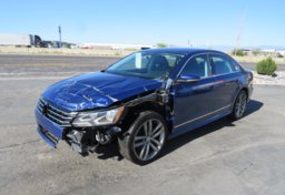 2017 Volkswagen Passat - Image 2