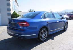 2017 Volkswagen Passat - Image 7