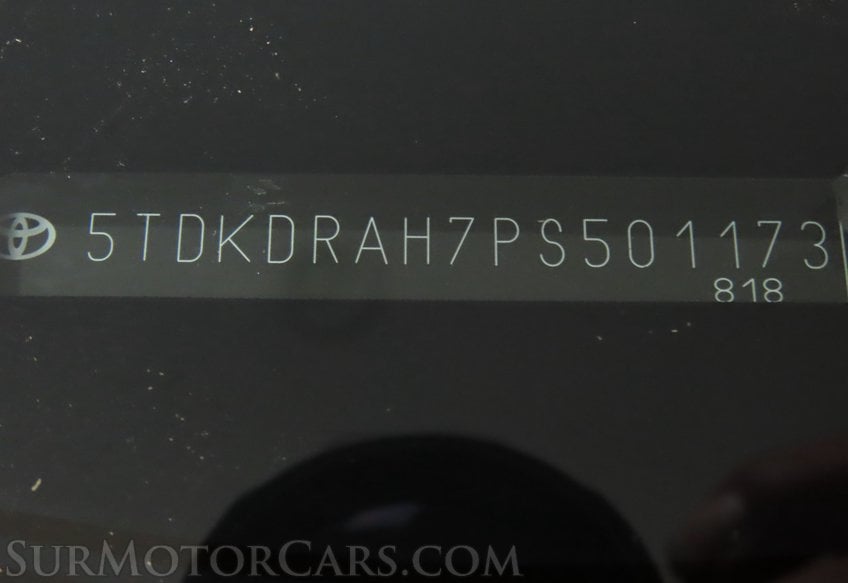 2023 Toyota Highlander - Image 54