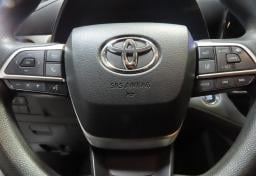 Thumbnail of 2023 Toyota Highlander
