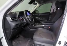 Thumbnail of 2023 Toyota Highlander