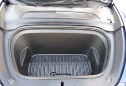 2020 Tesla Model Y - Image 38