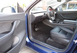 2020 Tesla Model Y - Image 25