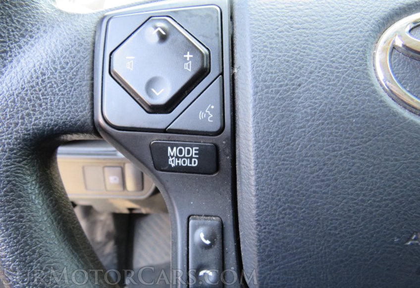 2018 Toyota Tacoma - Image 30