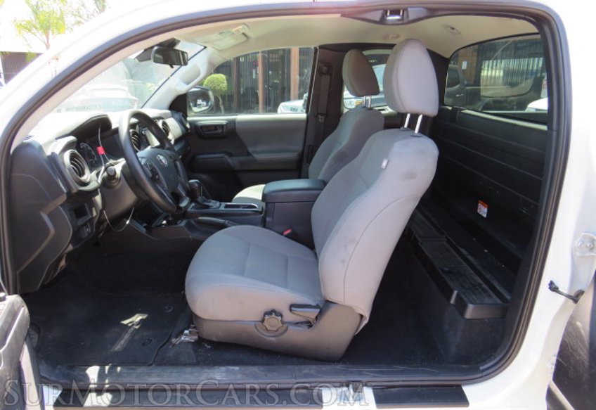 2018 Toyota Tacoma - Image 19