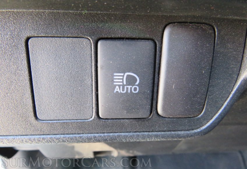 2018 Toyota Tacoma - Image 33