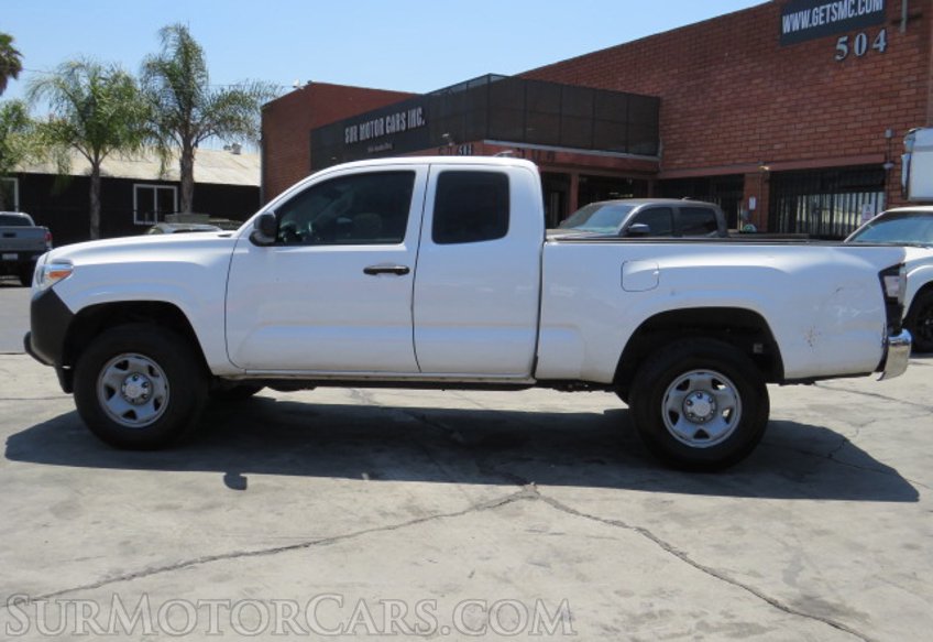 2018 Toyota Tacoma - Image 11