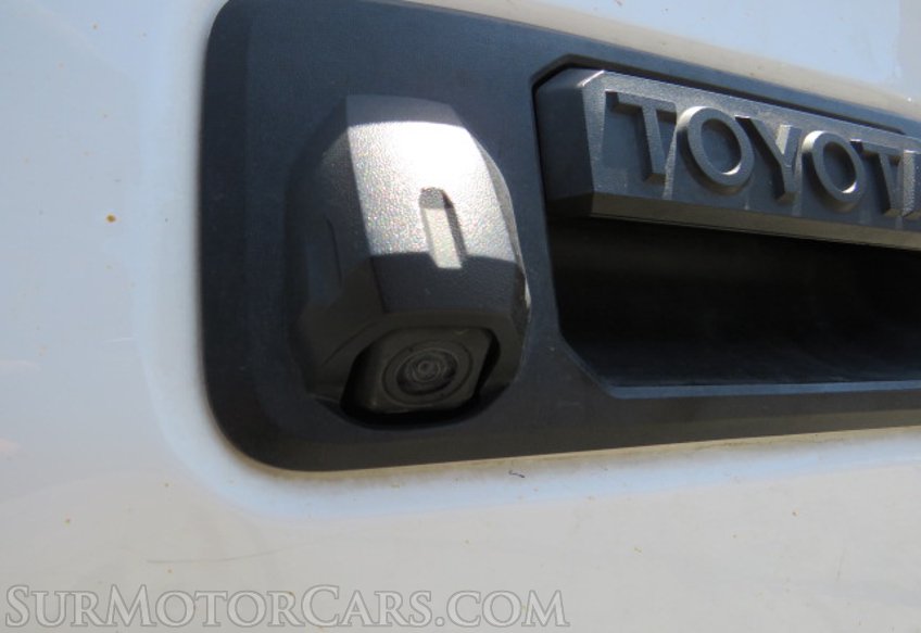 2018 Toyota Tacoma - Image 16