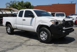 2018 Toyota Tacoma - Image 4