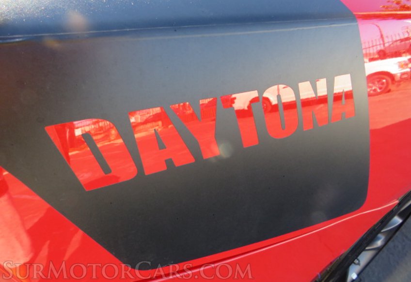 2021 Dodge Charger - Image 16