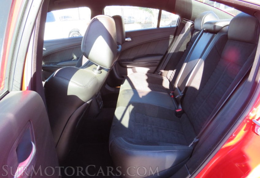 2021 Dodge Charger - Image 31