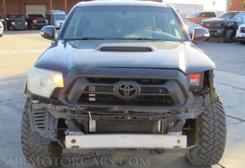 2012 Toyota Tacoma - Image 11