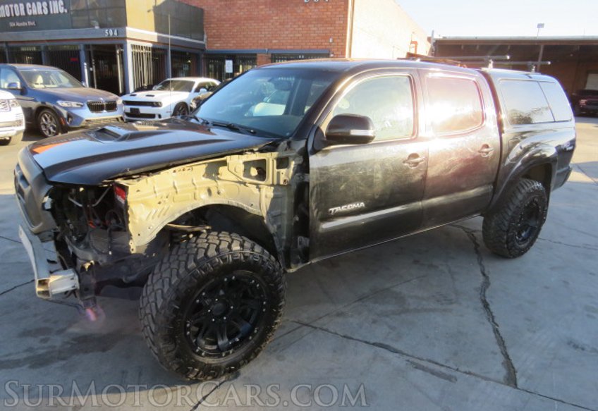 2012 Toyota Tacoma - Image 2