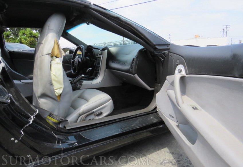 2005 Chevrolet Corvette - Image 17