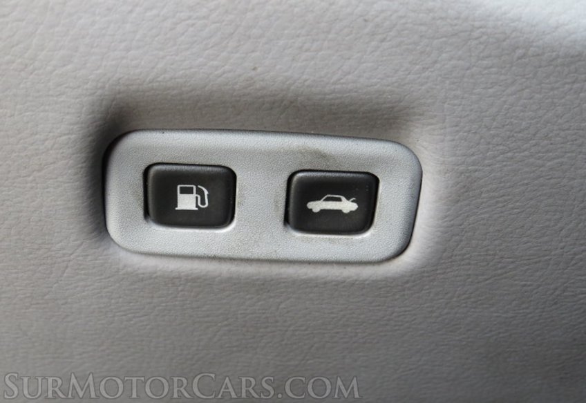 2005 Chevrolet Corvette - Image 27